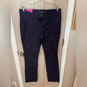 French Toast women’s NWT navy blue straight leg dress/uniform pants. Size 12.​